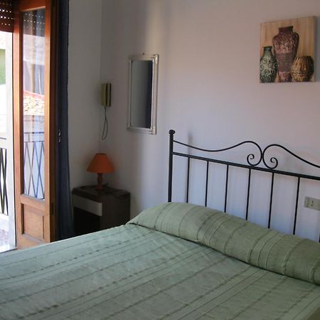 Hotel California Milazzo Szoba fotó