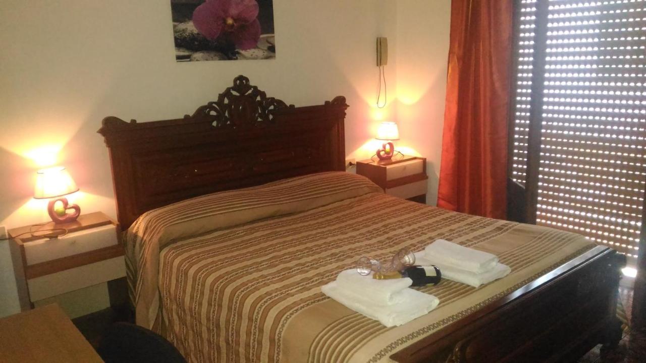 Hotel California Milazzo Kültér fotó