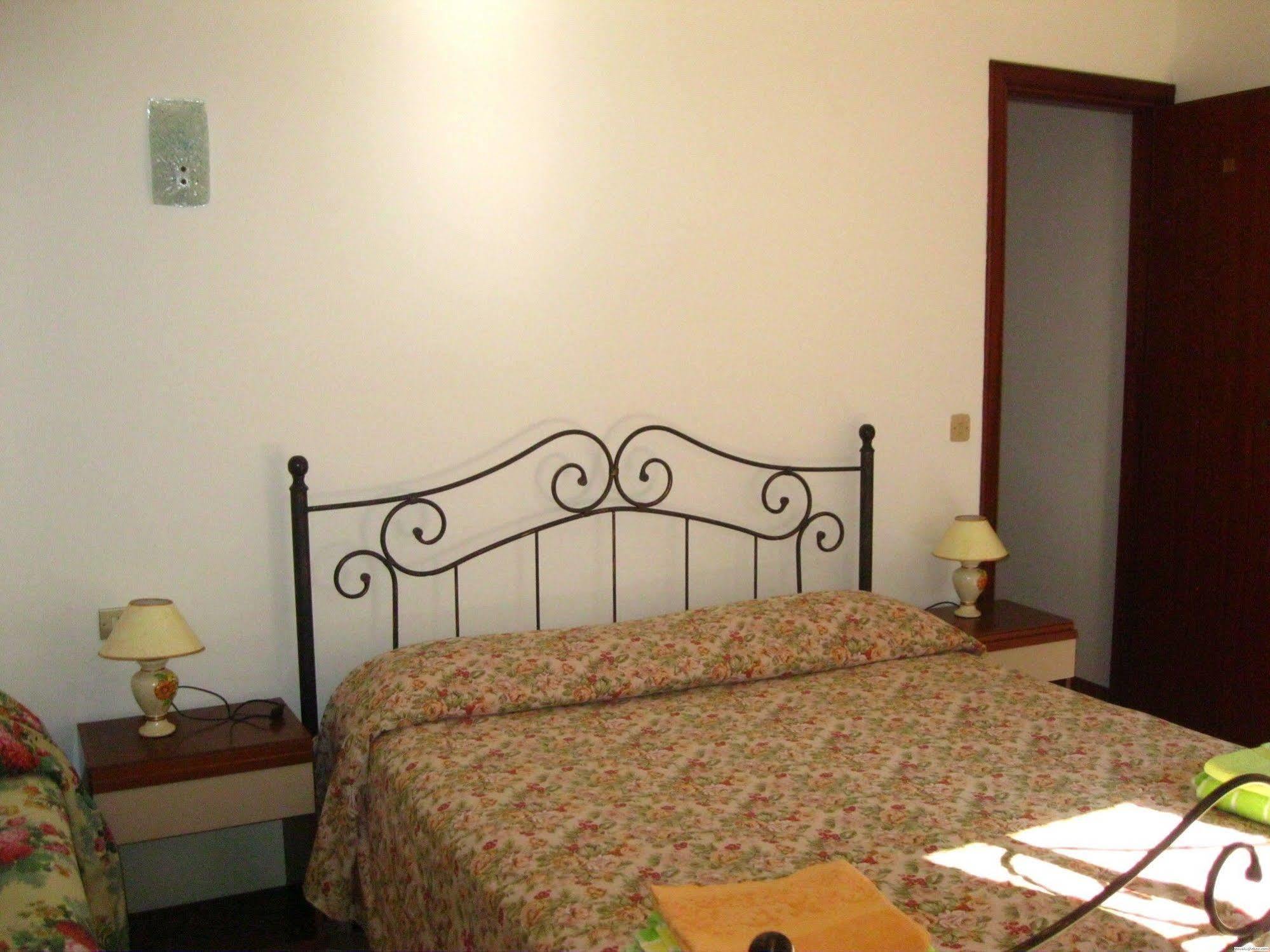Hotel California Milazzo Kültér fotó