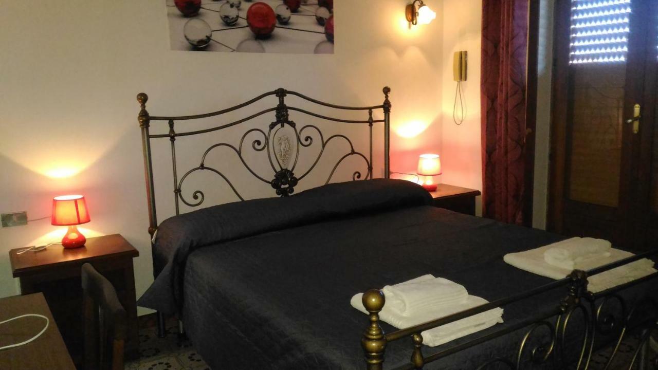 Hotel California Milazzo Kültér fotó